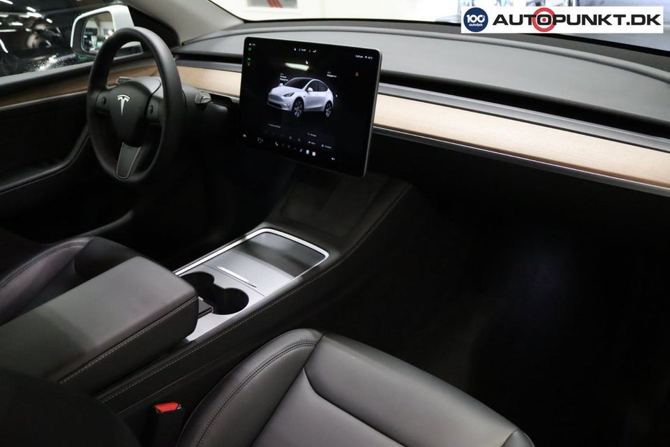 Tesla Model Y Long Range AWD 5d