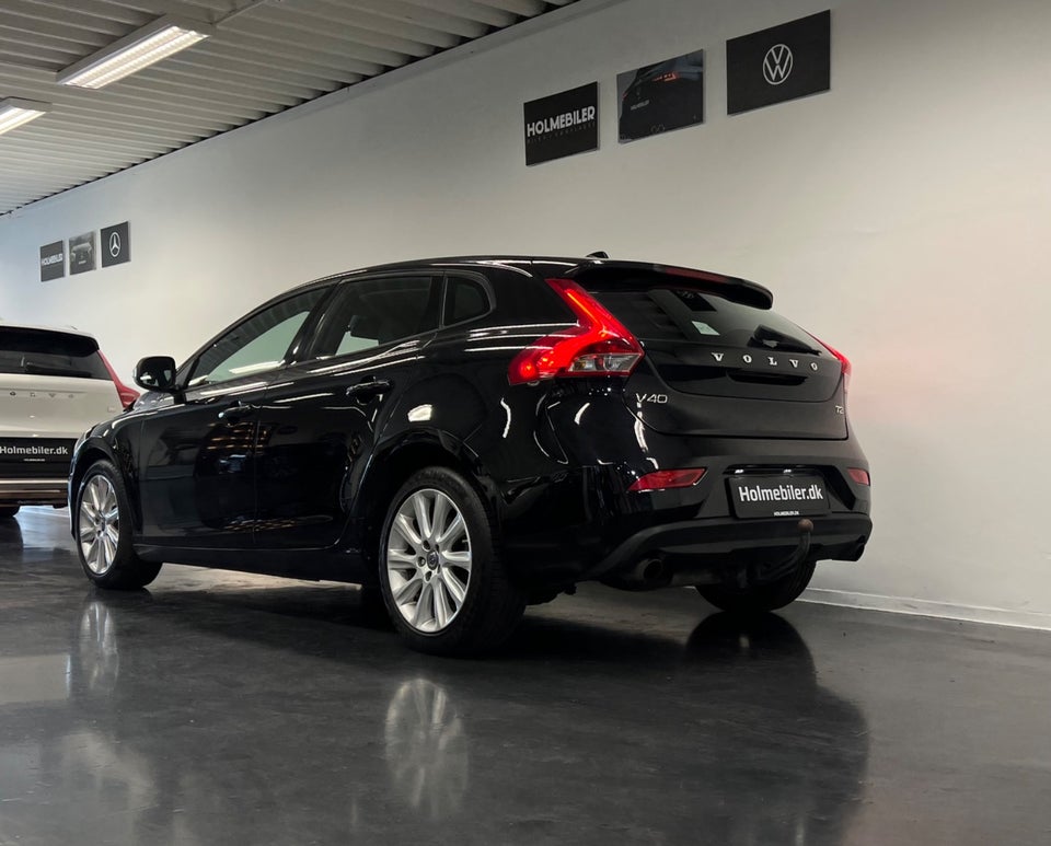 Volvo V40 1,6 T2 120 Kinetic 5d