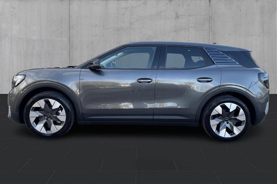 Ford Explorer 77 Premium Extended Range 5d