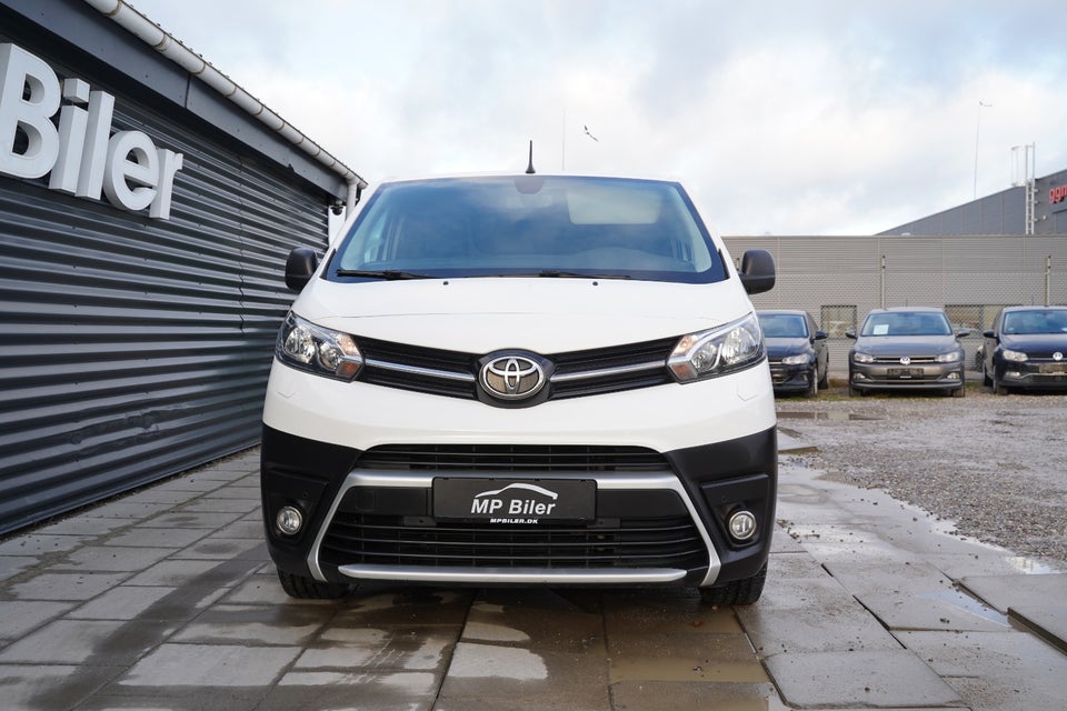 Toyota ProAce 2,0 D 120 Long Comfort 5d