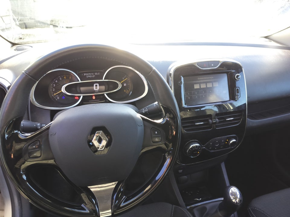 Renault Clio IV 0,9 TCe 90 Formula Edition 5d