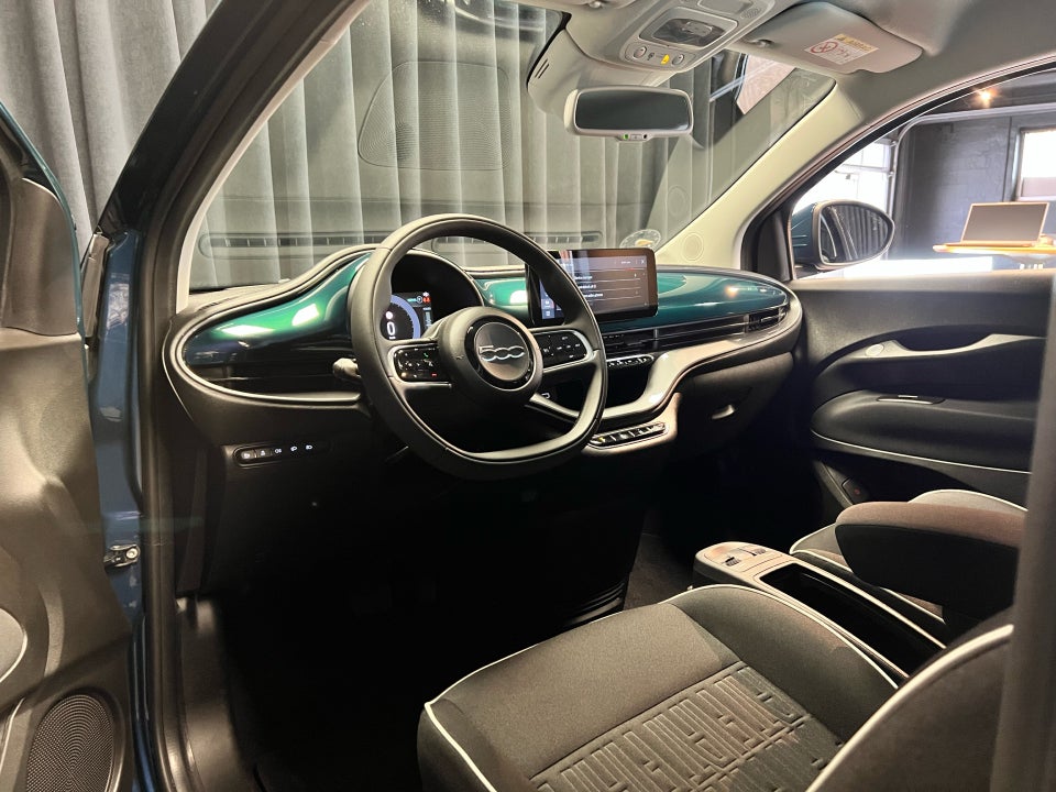 Fiat 500e 42 Icon 3d