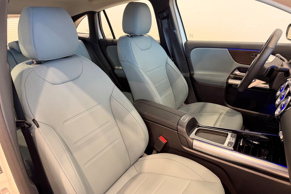 Mercedes EQA250+ Progressive 5d