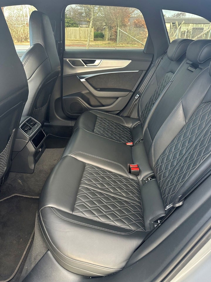 Audi A6 55 TFSi e S-line Avant quattro S-tr. 5d