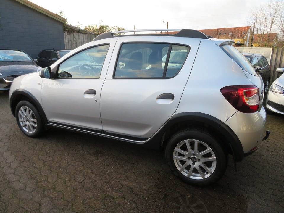 Dacia Sandero Stepway 0,9 TCe 90 Prestige Easy-R 5d