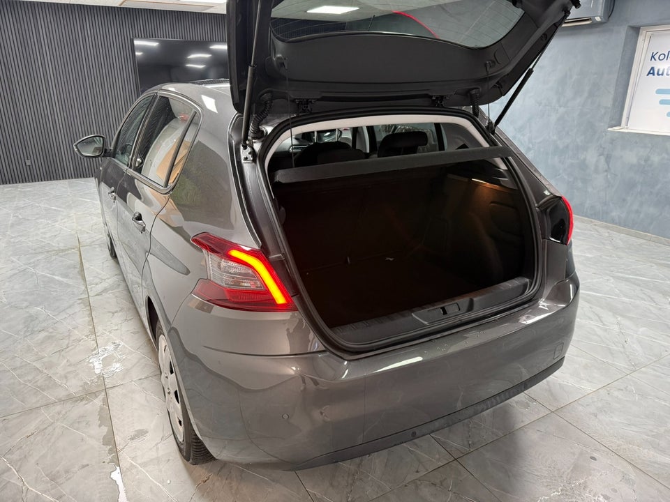 Peugeot 308 1,5 BlueHDi 130 Active 5d