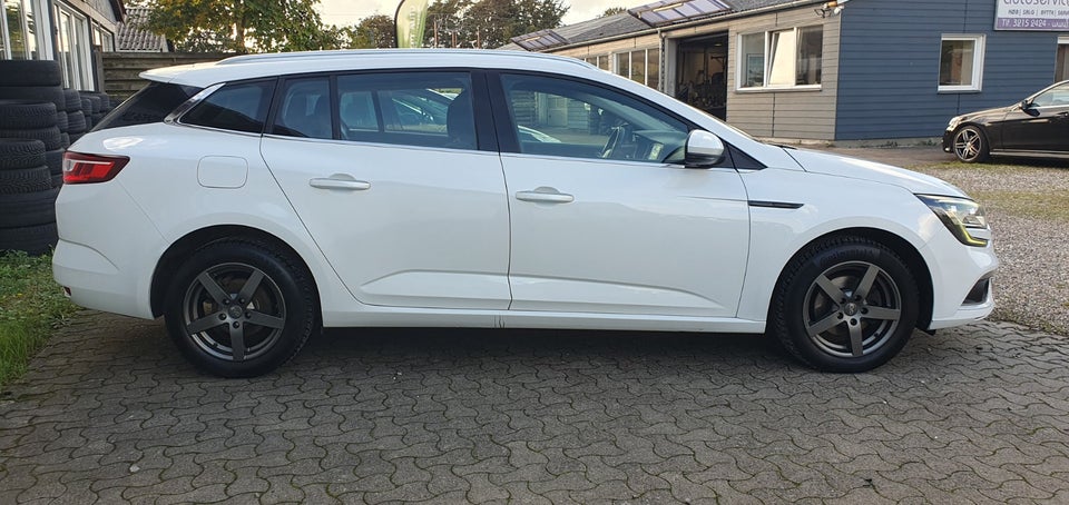 Renault Megane IV 1,2 TCe 130 Zen Sport Tourer 5d