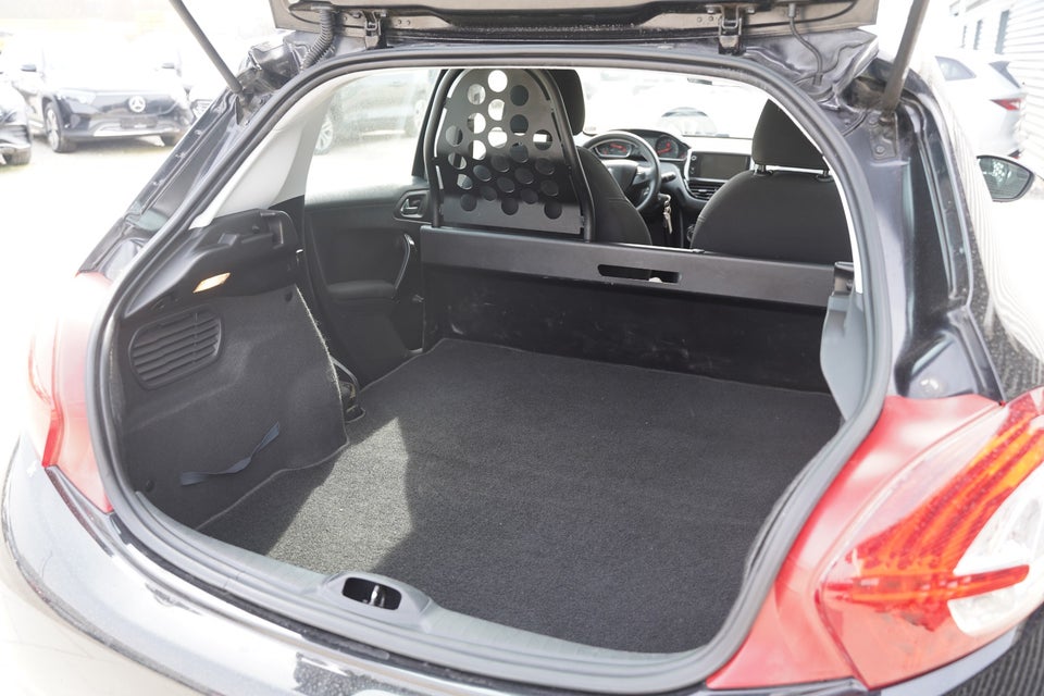 Peugeot 208 1,6 e-HDi 92 Active Van 5d