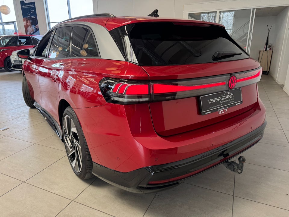 VW ID.7 77 Style+ Tourer 5d