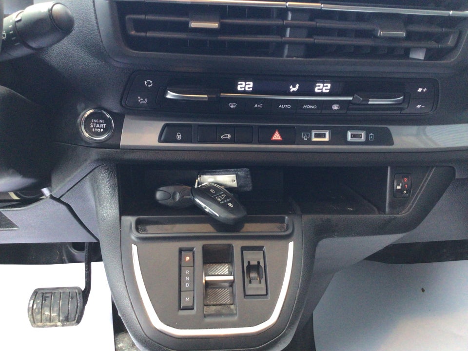 Citroën Jumpy 2,0 BlueHDi 145 L2 MasterLine EAT8