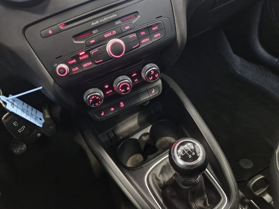 Audi A1 1,6 TDi 105 Attraction Sportback 5d