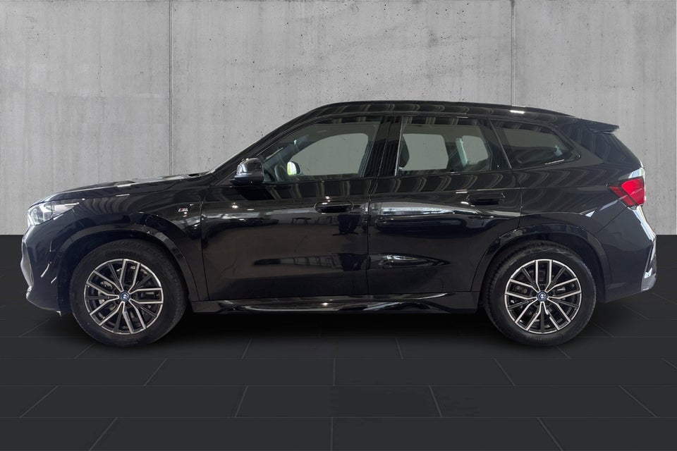 BMW iX1 xDrive30 M-Sport 5d