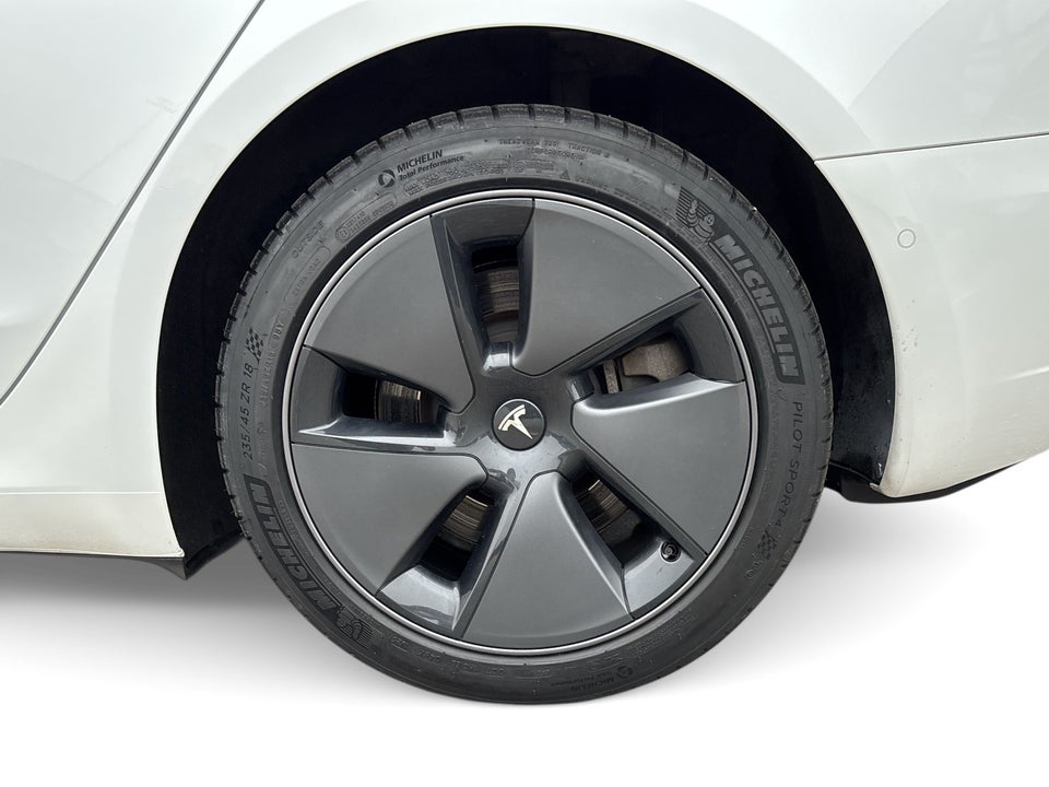 Tesla Model 3 Long Range AWD 4d