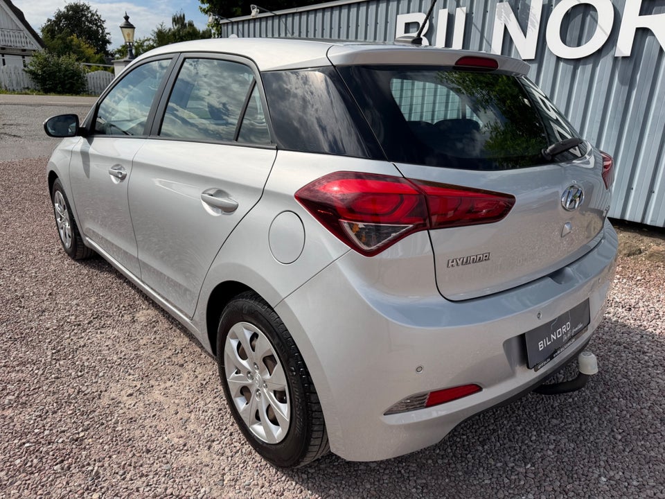 Hyundai i20 1,25 Vision 5d