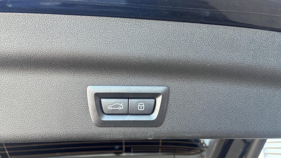 BMW iX1 eDrive20 M-Sport 5d