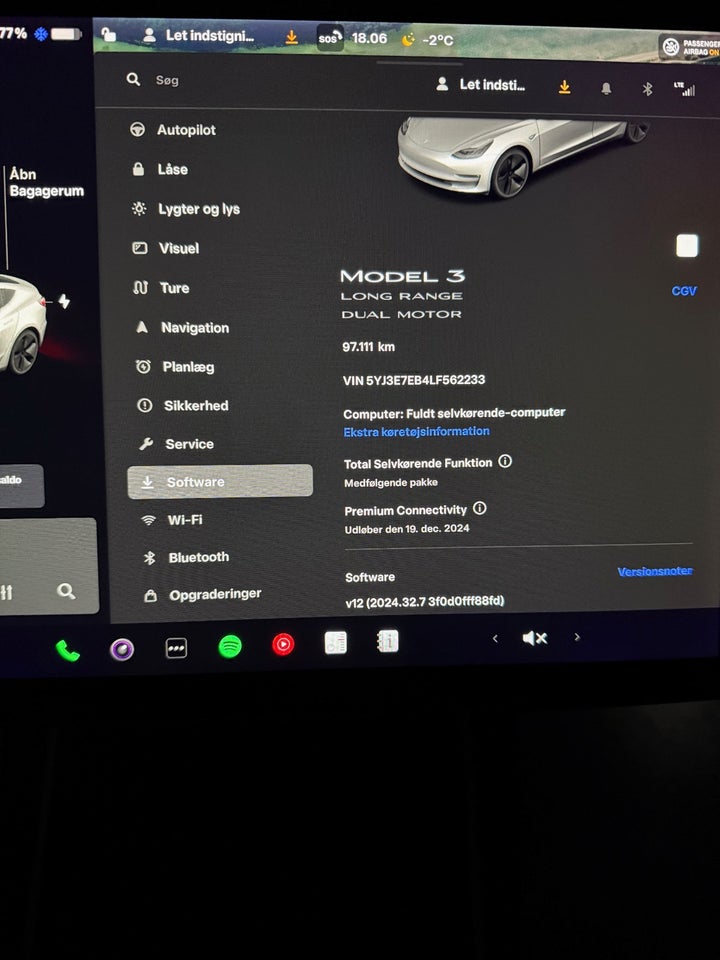 Tesla Model 3 Long Range AWD 4d