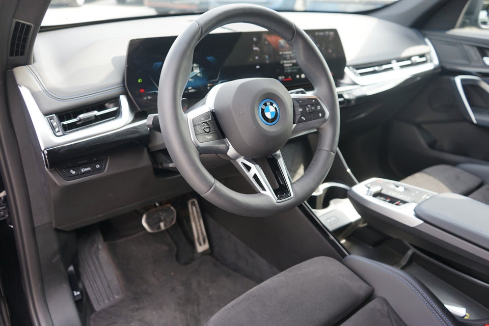 BMW iX1 eDrive20 M-Sport 5d