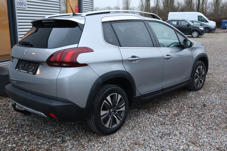 Peugeot 2008 1,5 BlueHDi 100 Allure Sky 5d