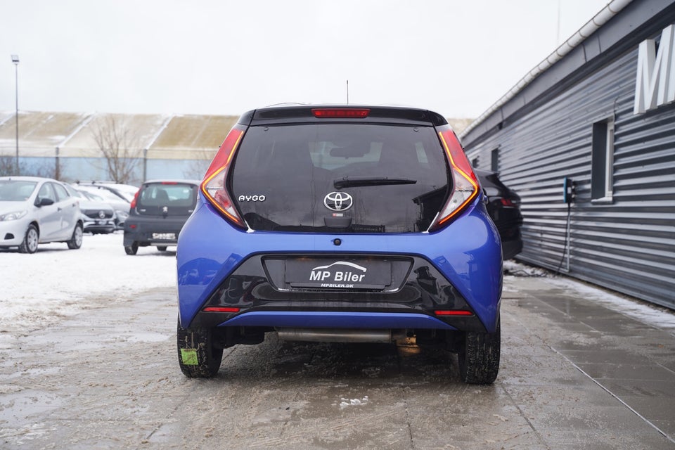 Toyota Aygo 1,0 VVT-i x-clusiv 5d