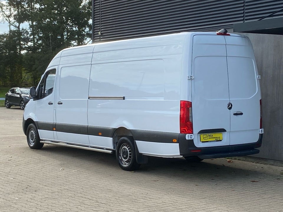 Mercedes Sprinter 317 2,0 CDi A4 Kassevogn aut. RWD