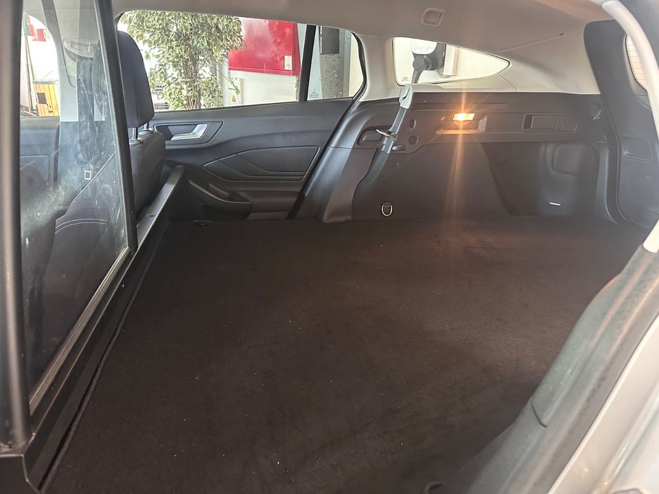 Ford Focus 1,5 EcoBlue Titanium stc. aut. Van 5d