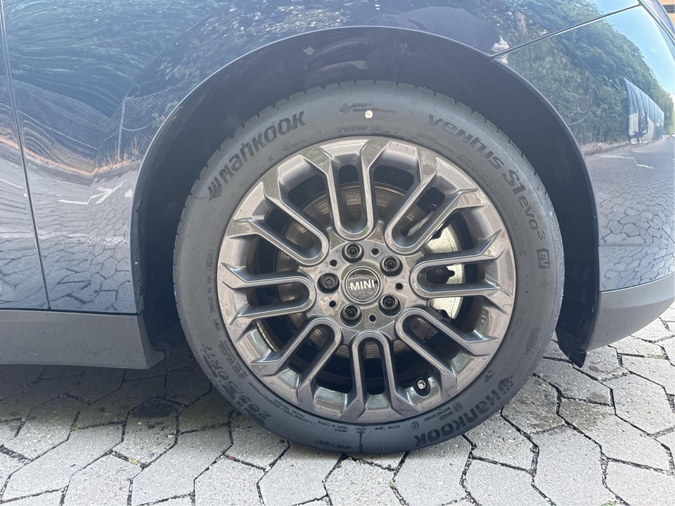 MINI Cooper SE Favoured Trim XL 3d