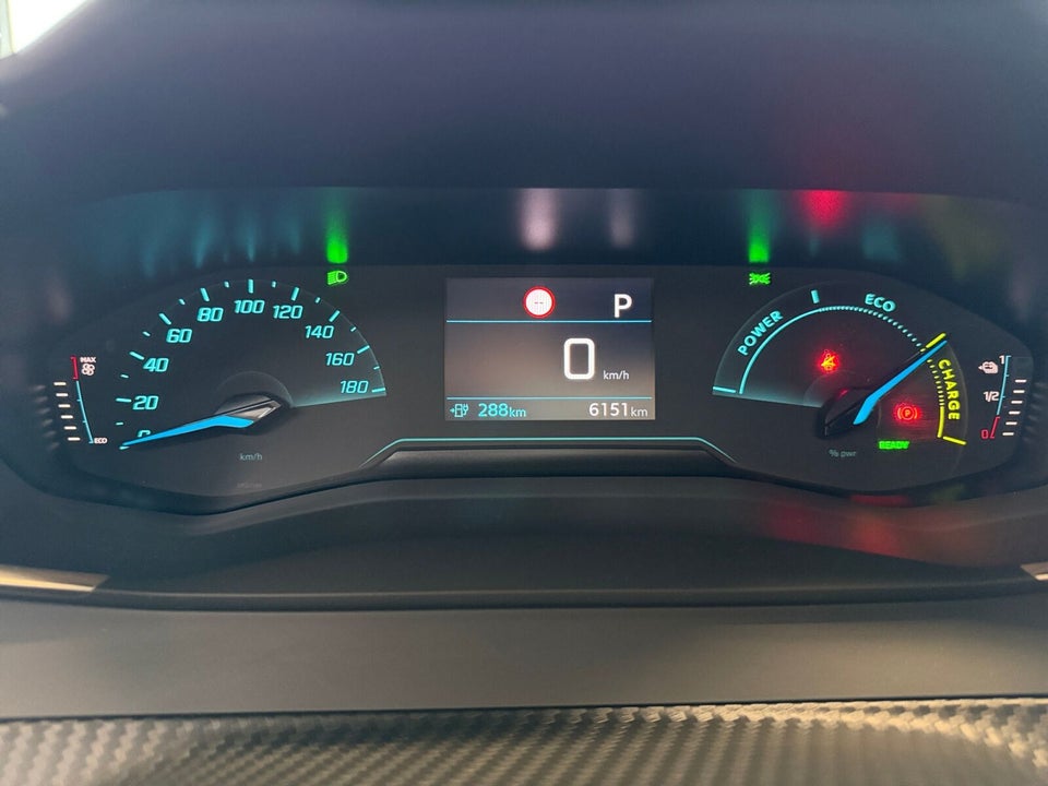 Peugeot e-2008 54 Style 5d