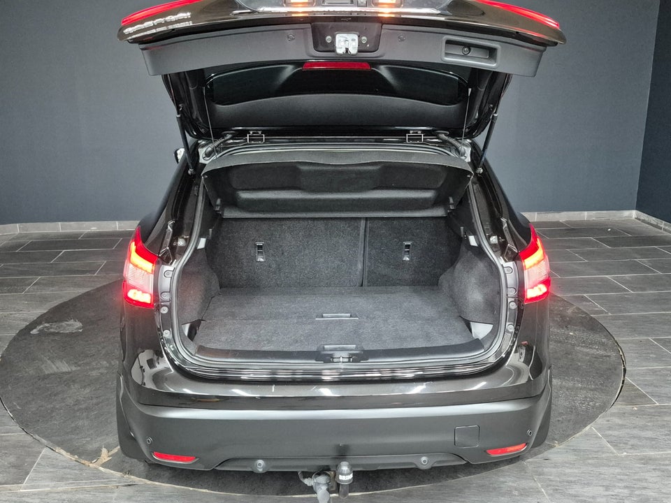 Nissan Qashqai 1,2 Dig-T 115 Tekna 5d