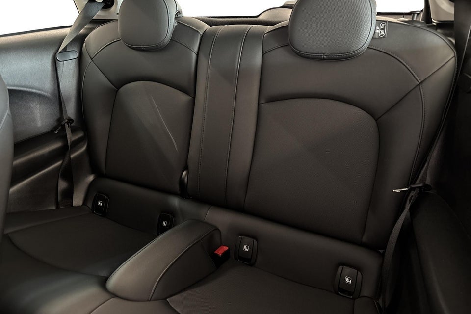 MINI Cooper SE Classic Trim 3d