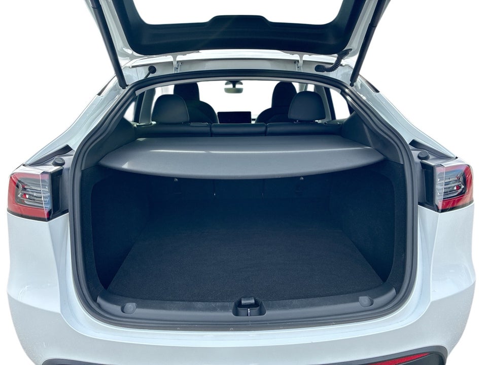 Tesla Model Y Long Range AWD 5d
