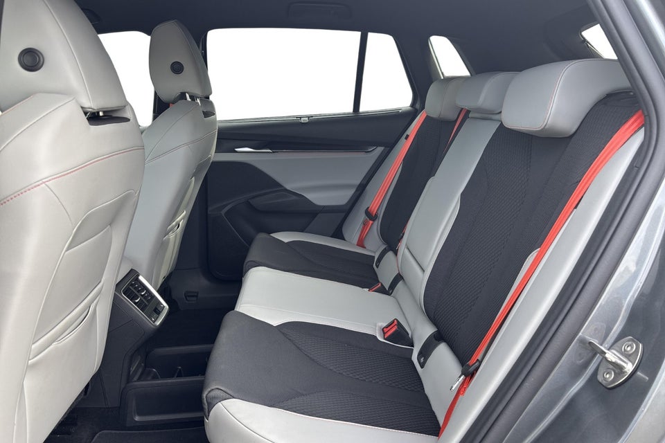 Skoda Elroq 85 iV Lodge Advanced 5d