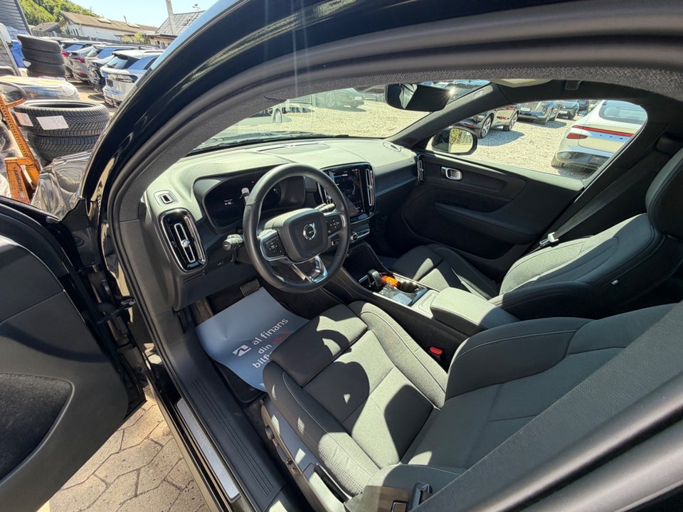 Volvo XC40 ReCharge Twin Plus 5d