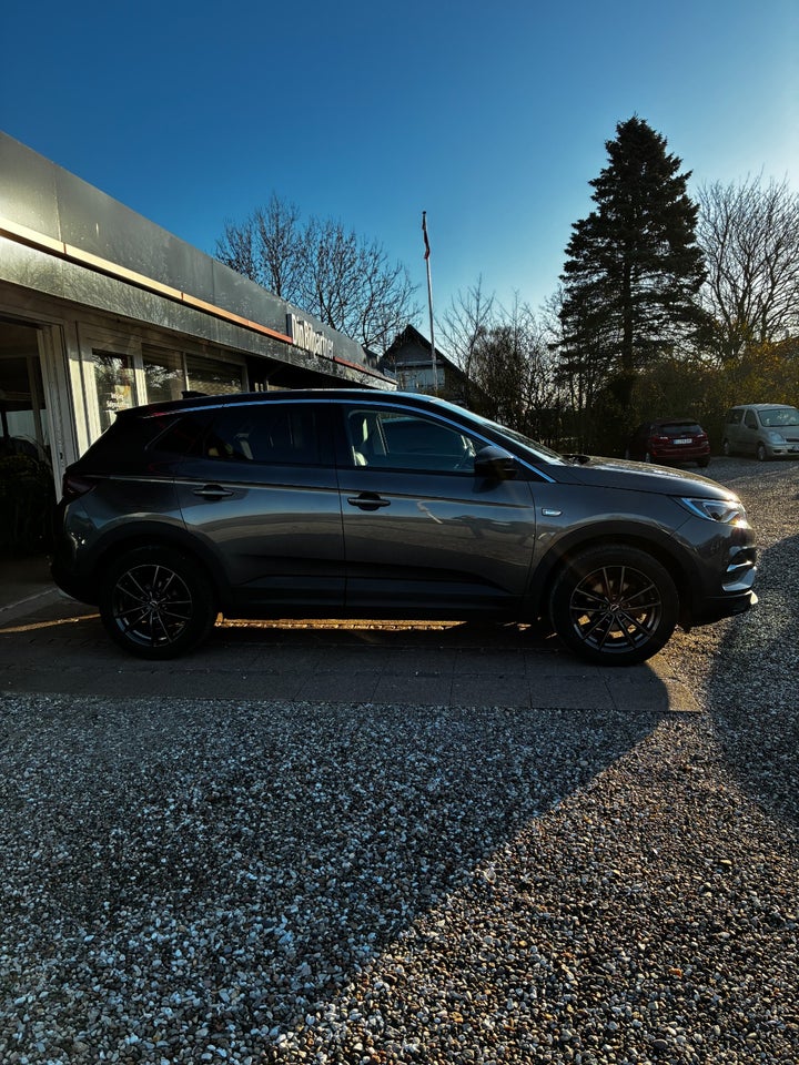 Opel Grandland X 1,2 T 130 Innovation aut. 5d