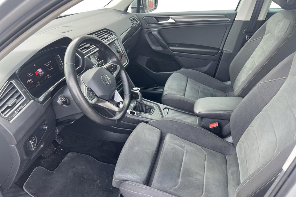VW Tiguan 1,4 eHybrid Elegance DSG Van 5d