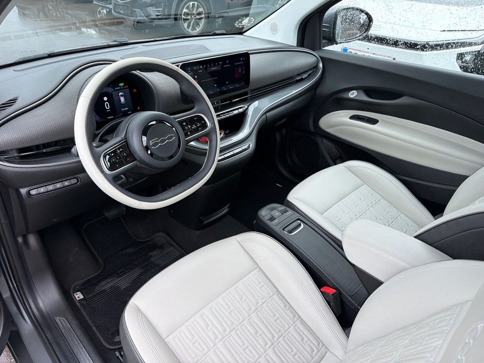 Fiat 500e 42 la Prima by Bocelli 3d