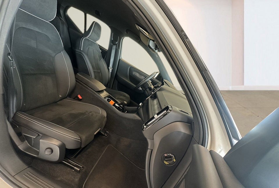 Volvo XC40 P6 ReCharge Plus 5d