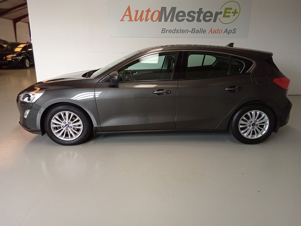 Ford Focus 1,0 EcoBoost Titanium 5d