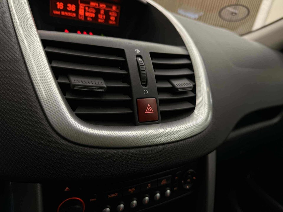 Peugeot 207 1,6  5d