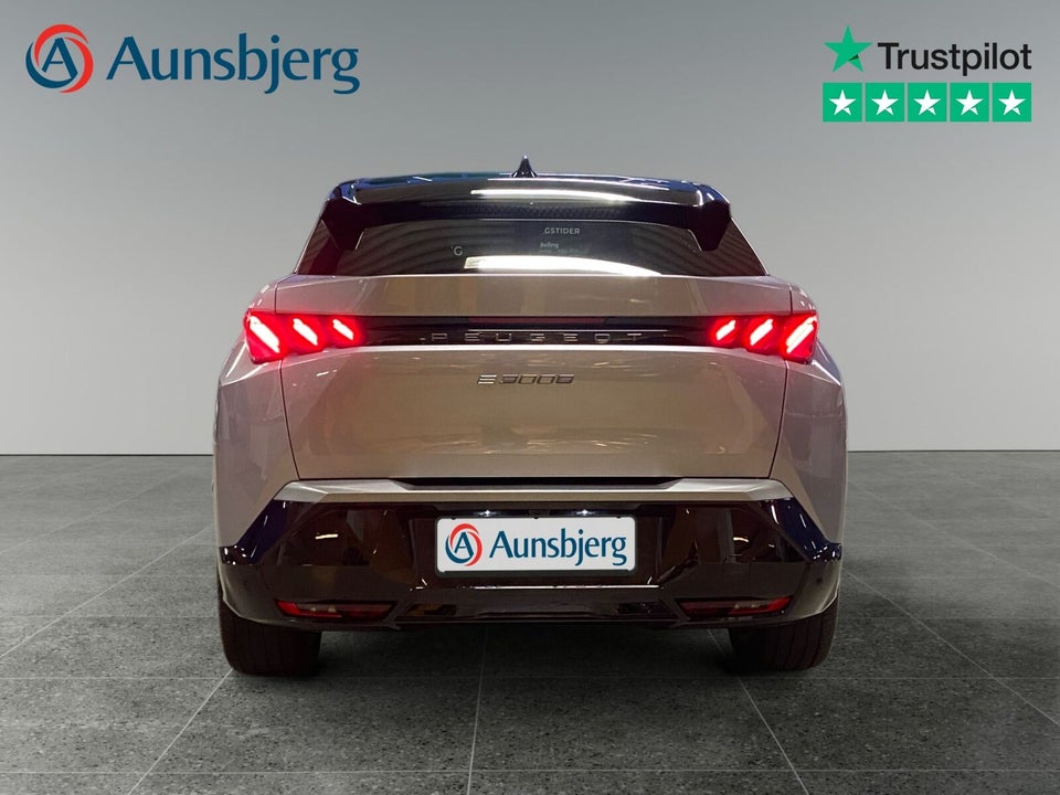 Peugeot e-3008 77 GT Pack 5d