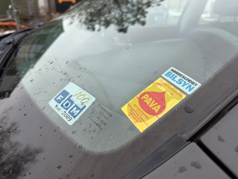 Nissan Qashqai 1,6 Tekna 5d