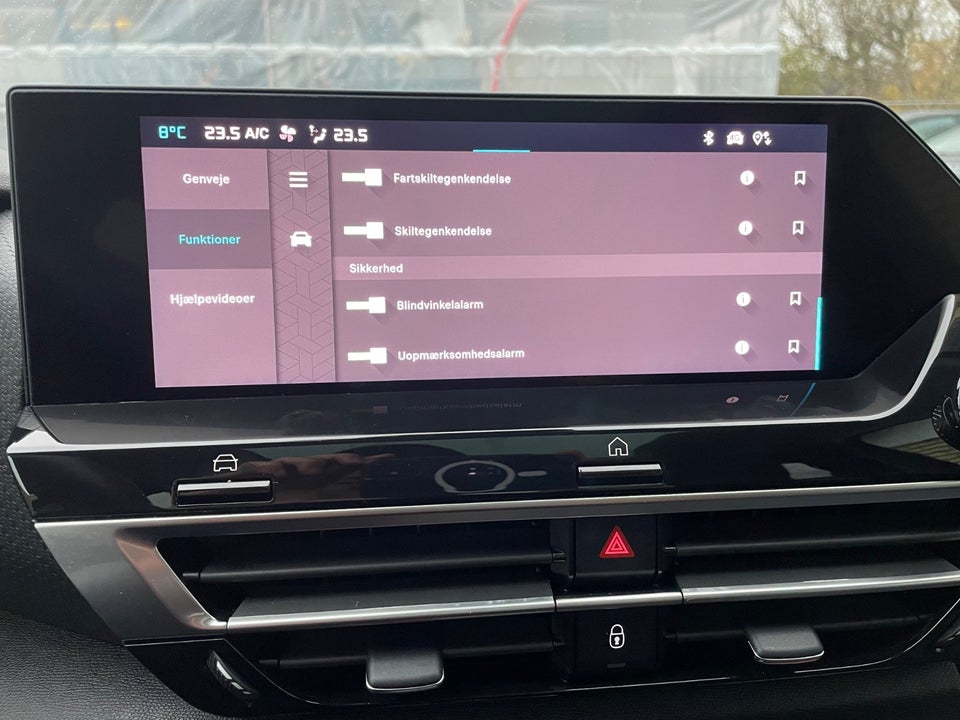 Citroën ë-C4 X 50 Palais Sky 4d