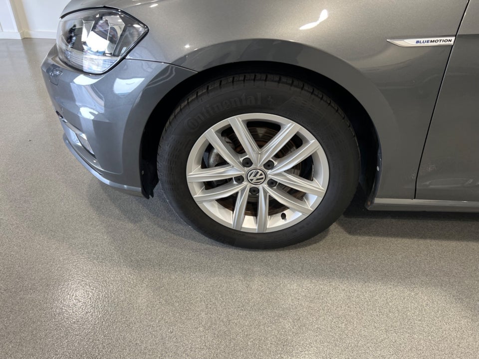 VW Golf VII 1,5 TSi 130 Comfortline 5d