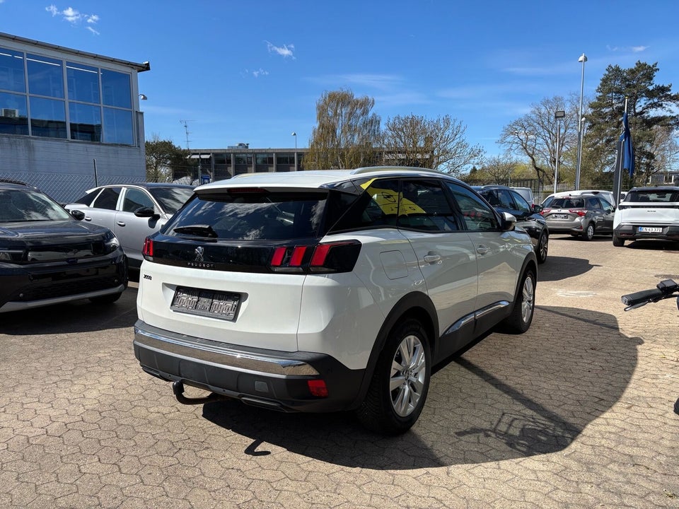 Peugeot 3008 1,2 PureTech 130 Allure 5d