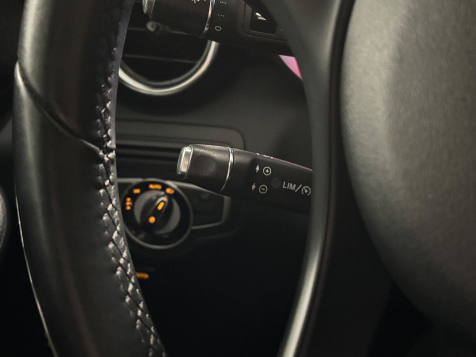 Mercedes C200 d 2,2 AMG Line stc. aut. 5d