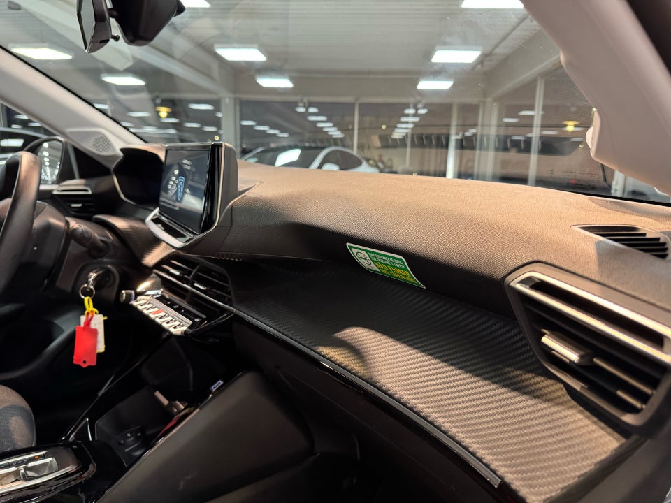 Peugeot e-208 50 Style 5d