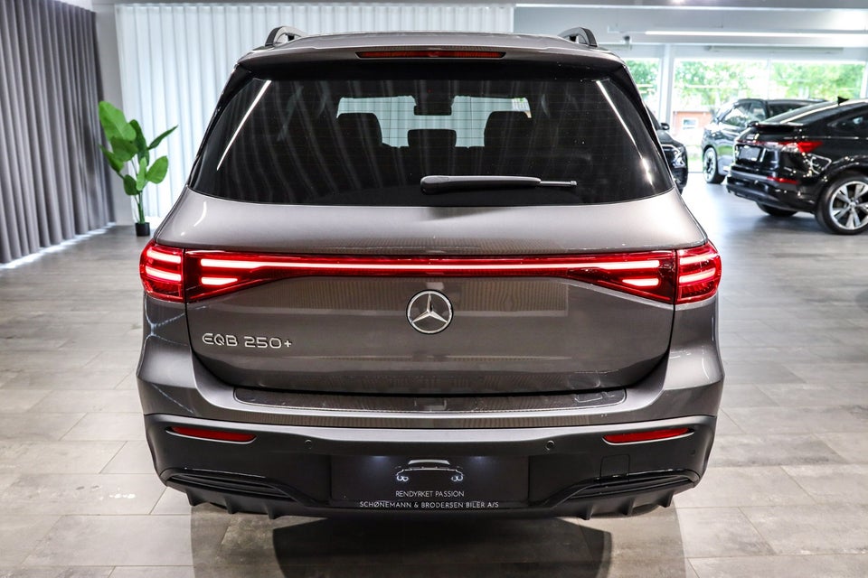 Mercedes EQB250+ AMG Advance 5d