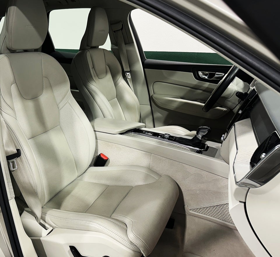 Volvo XC60 2,0 T5 250 Inscription aut. 5d