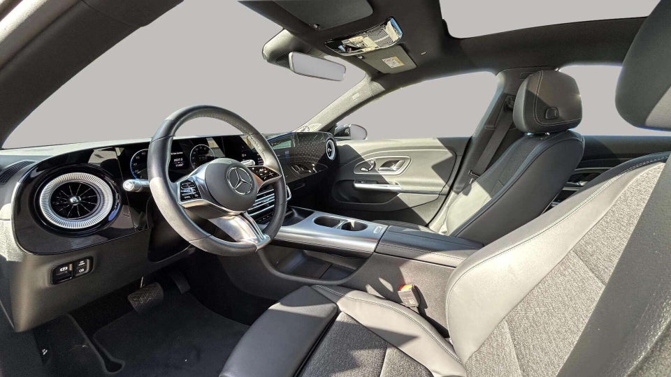 Mercedes CLA250+ electric Progressive Advance Plus 4d