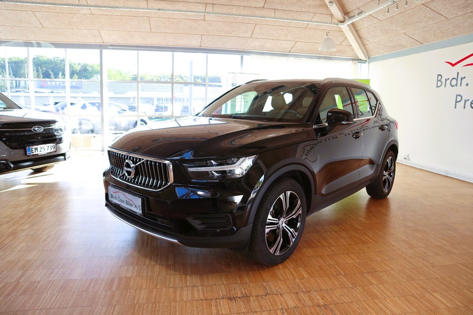 Volvo XC40 1,5 T4 ReCharge Inscription aut. 5d