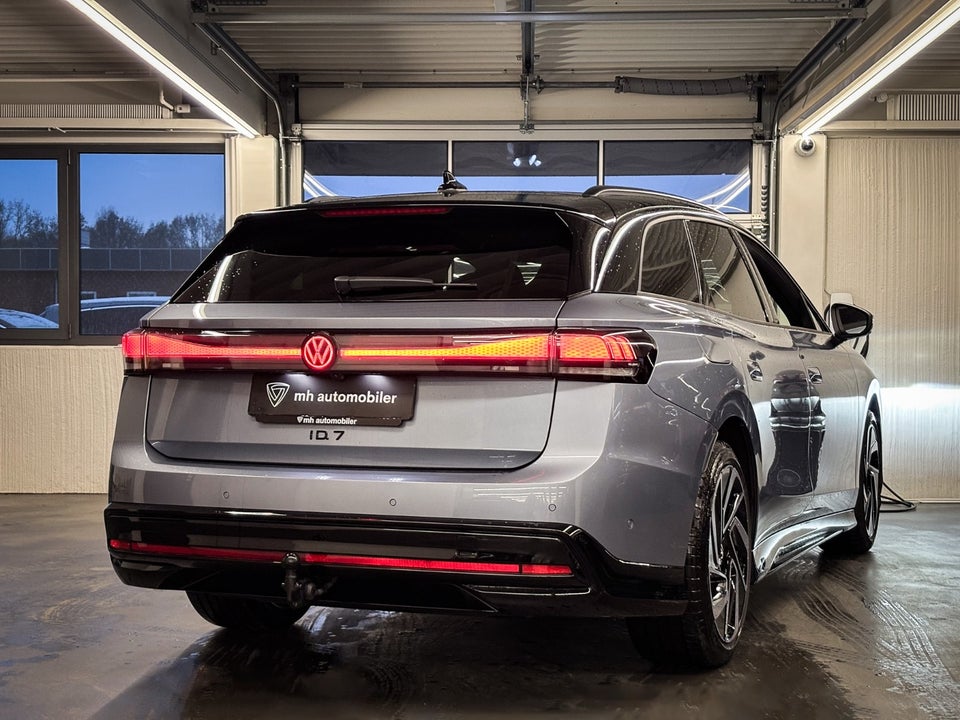 VW ID.7 77 Style Tourer 5d